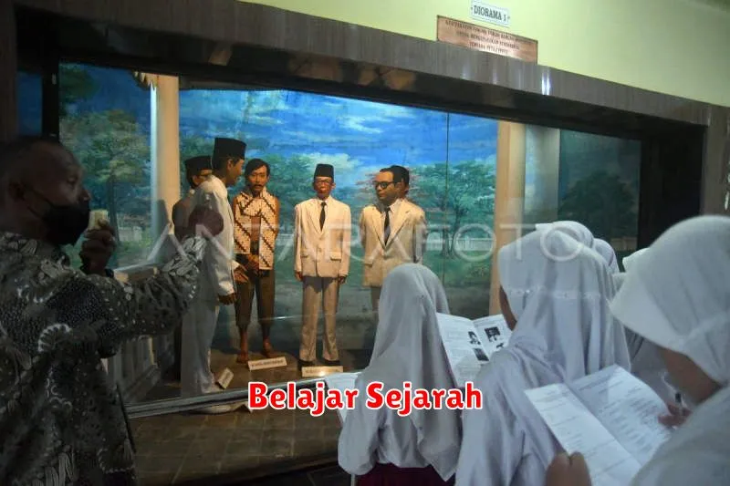 Belajar Sejarah